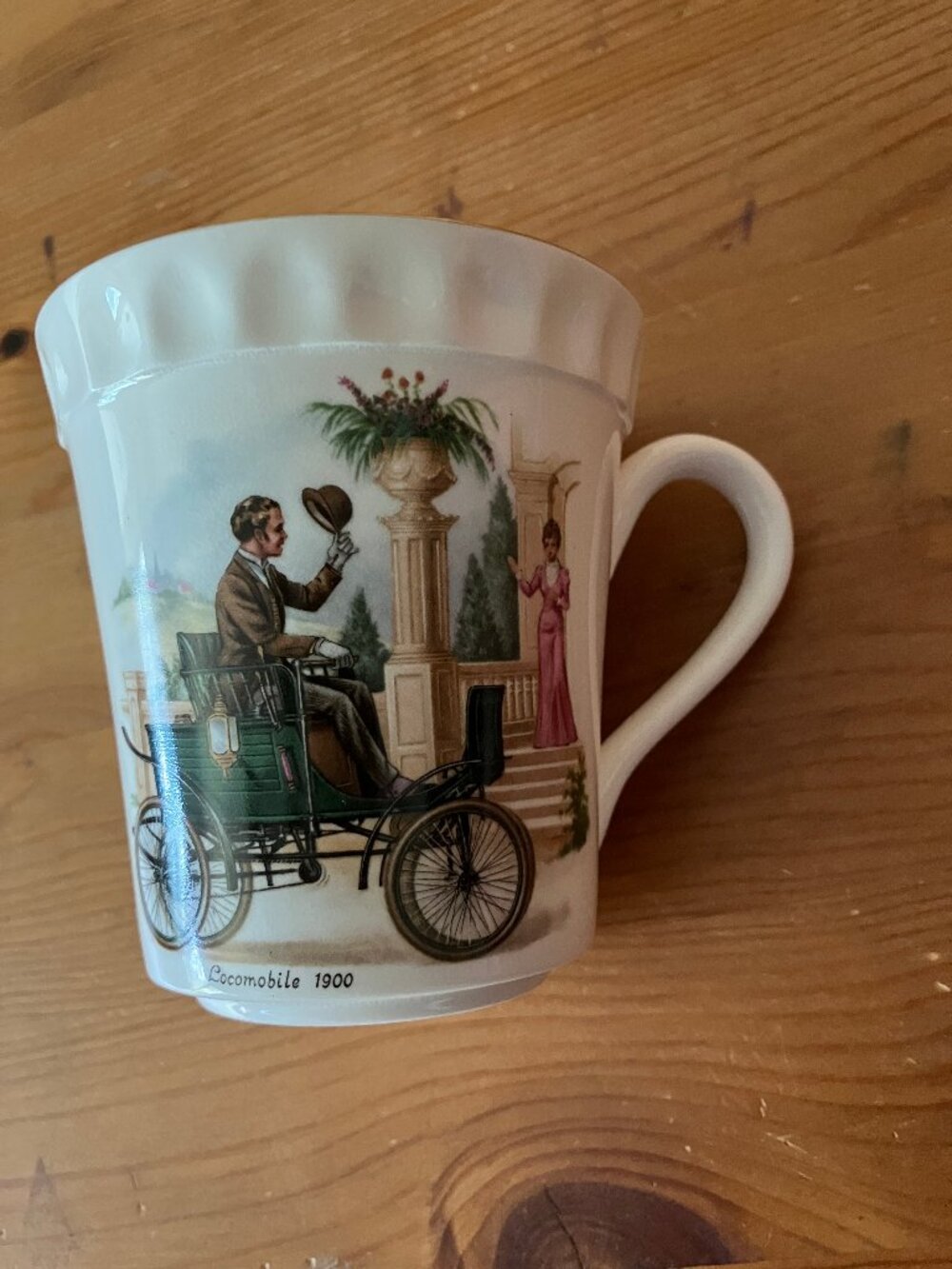 VTG Crown Staffordshire 1900 Locomobile Fine Bone China Tea/Coffee Mug 8 oz.